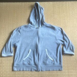 New York Laundry 3/4 sleeve hoodie.